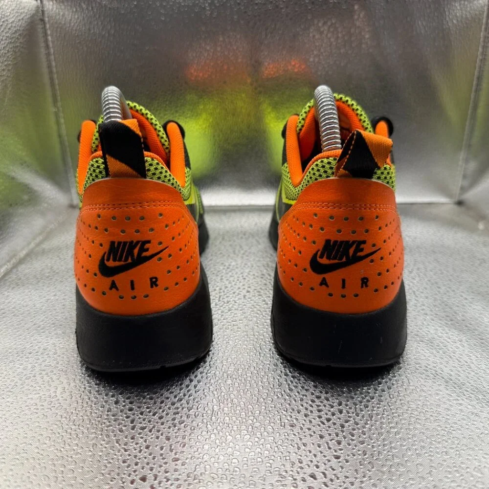 Size 5.5Y Nike Air Max Tavas GS Volt Total Orange Kids‎ Running Shoes 814443-700